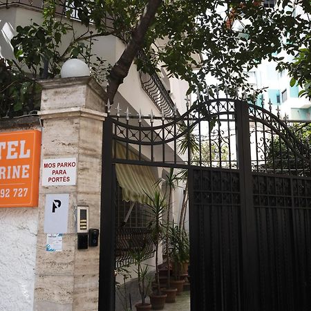 Mandarine Hostel Тирана Экстерьер фото