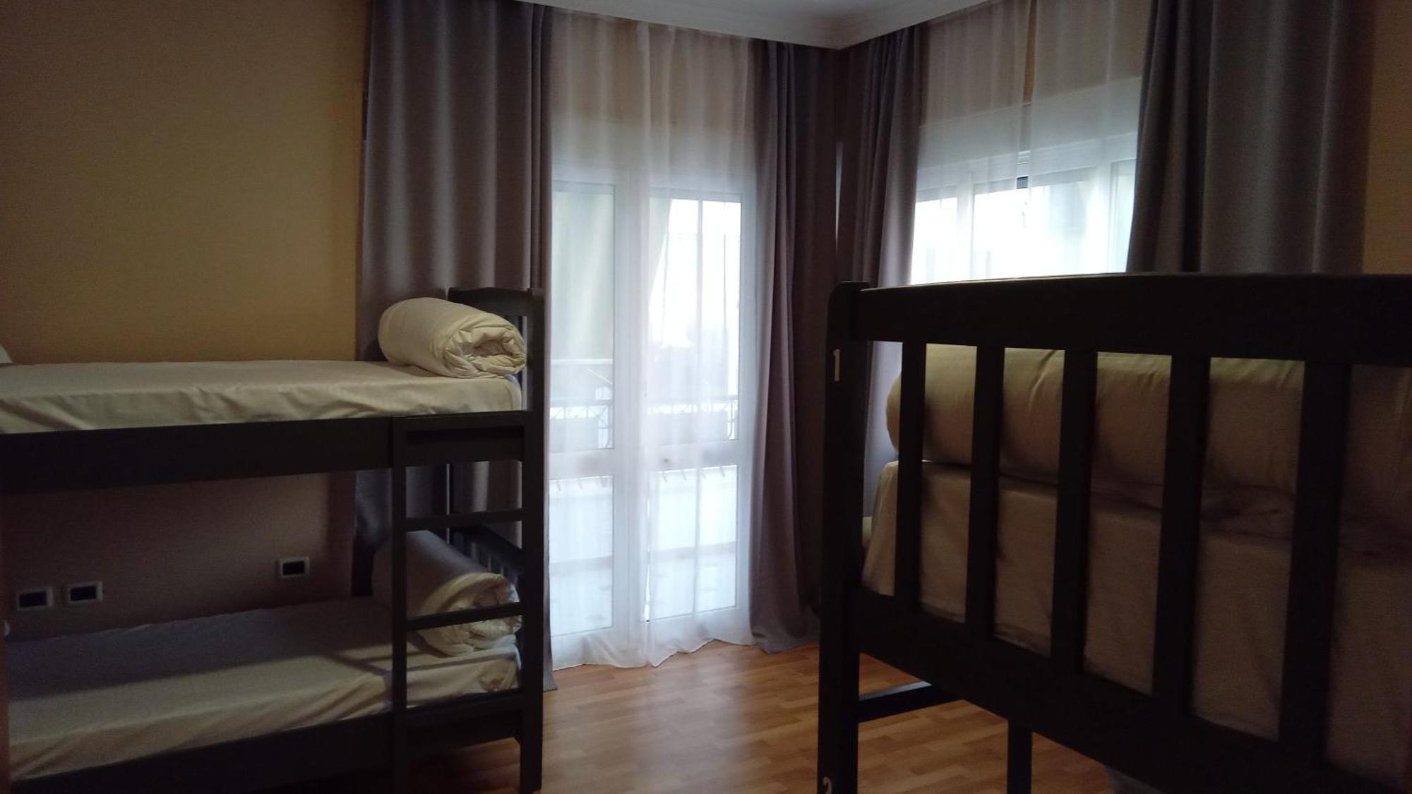 Mandarine Hostel Тирана Экстерьер фото